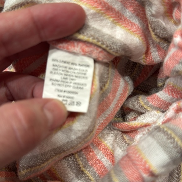 Briggs women’s linen /rayon blend striped shorts size large . - Picture 4 of 10